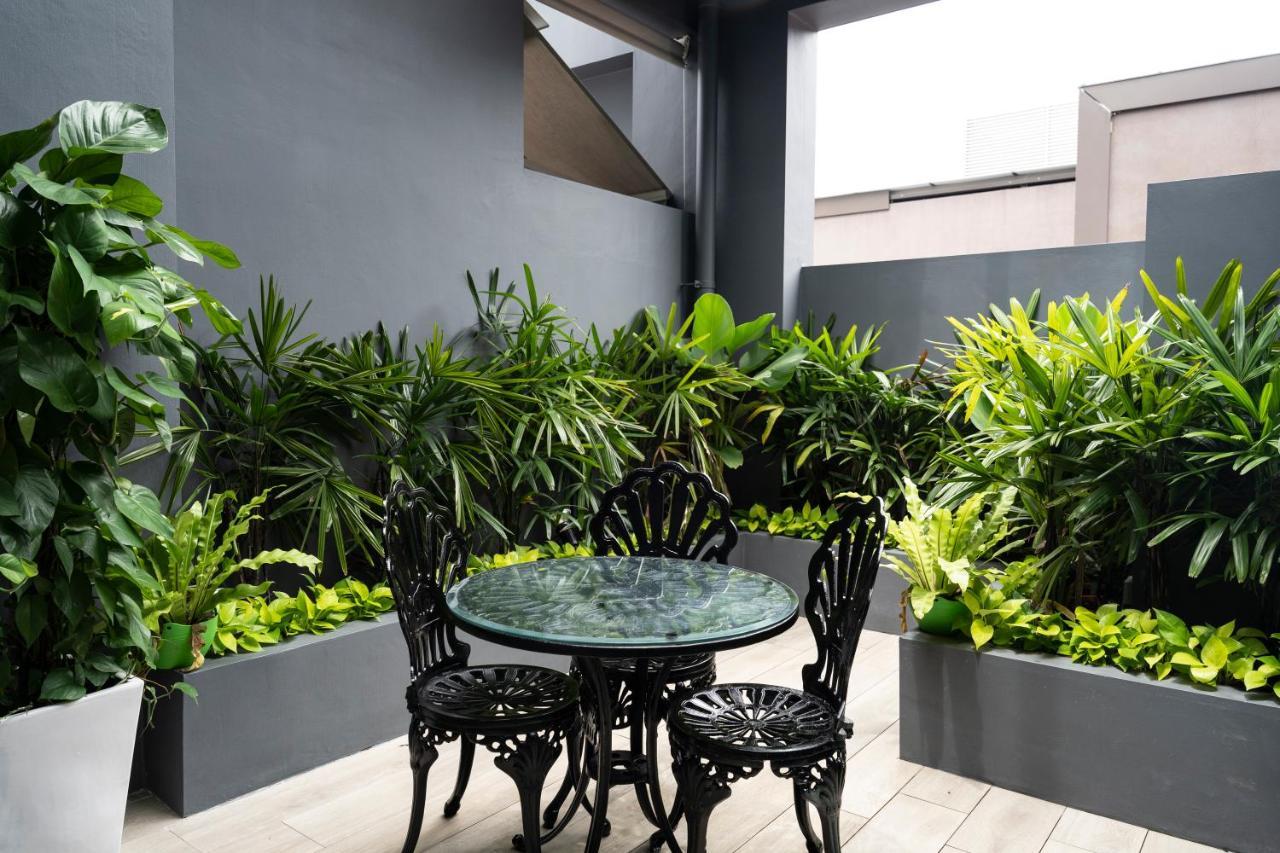 Hotel Bencoolen At Hong Kong Street Singapore Exterior photo