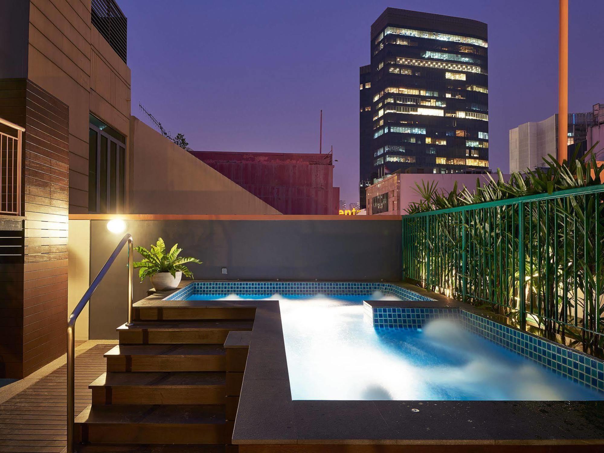 Hotel Bencoolen At Hong Kong Street Singapore Exterior photo